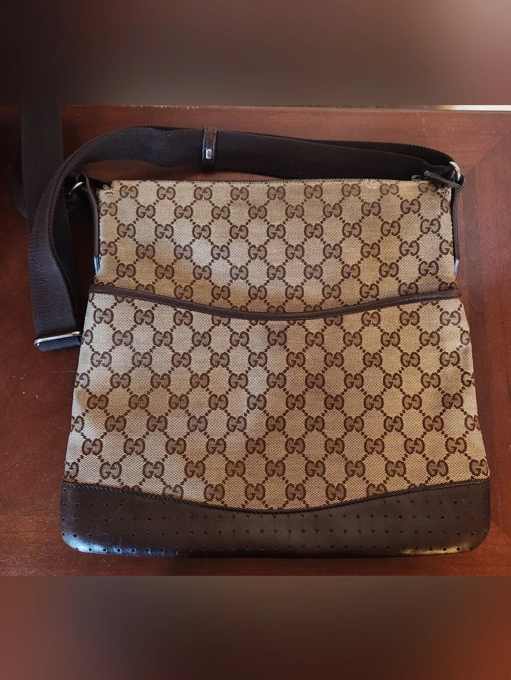 Gucci authentic tote